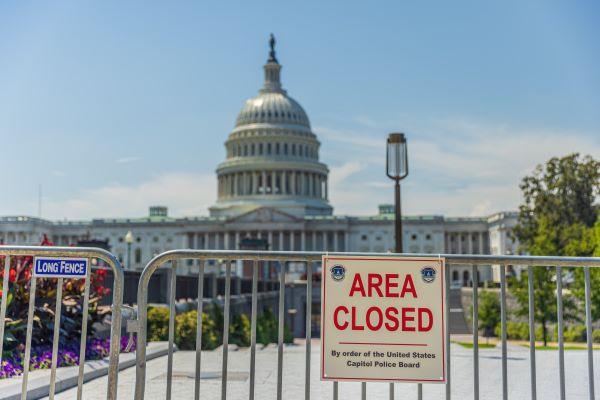 US Shutdown: Politics Versus Portfolios